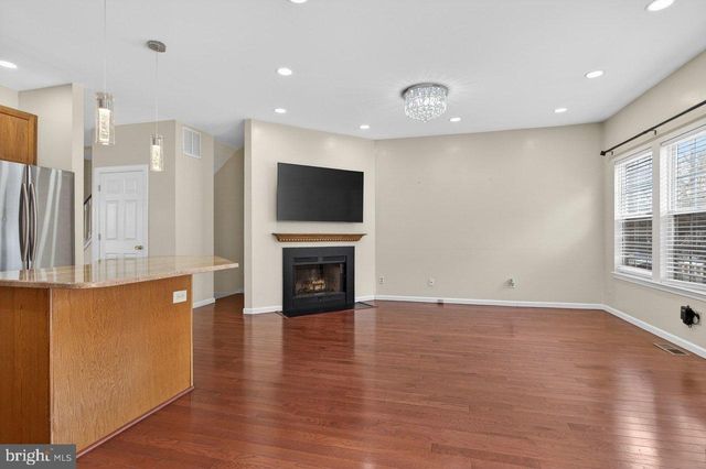 37 TASLEY CT, Robbinsville, NJ 08691