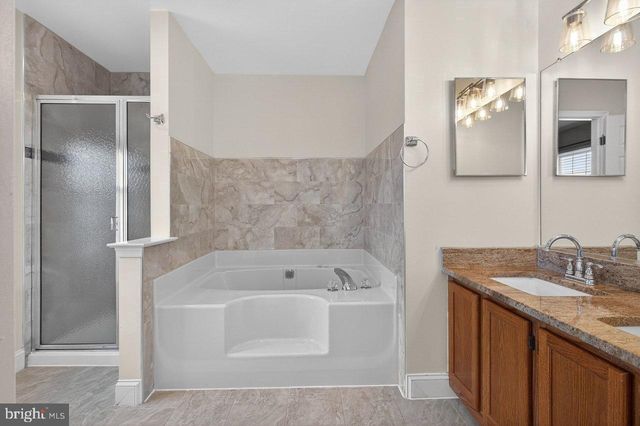 37 TASLEY CT, Robbinsville, NJ 08691