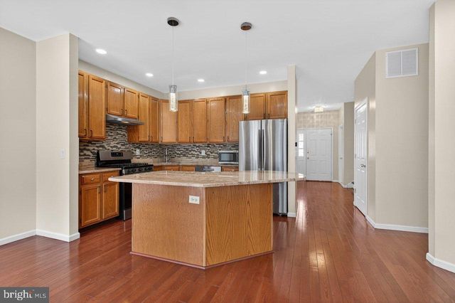 37 TASLEY CT, Robbinsville, NJ 08691