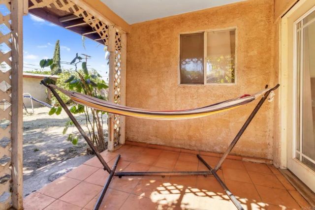 610 W 11th Avenue, Escondido, CA 92025