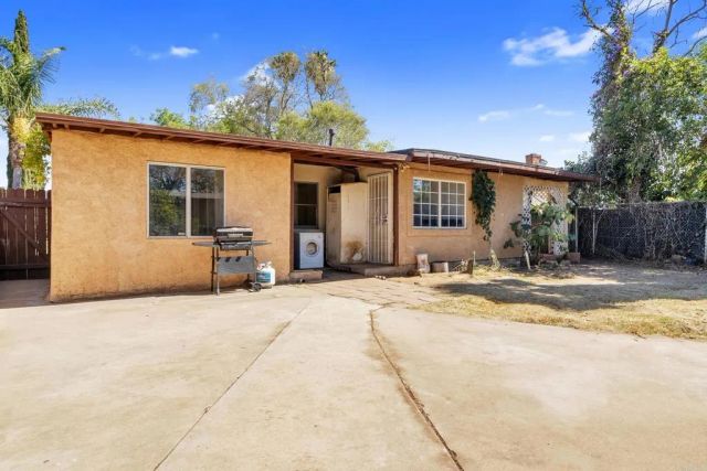 610 W 11th Avenue, Escondido, CA 92025