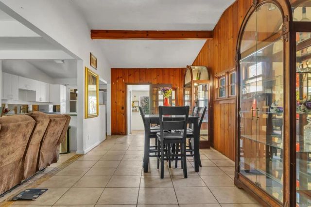 610 W 11th Avenue, Escondido, CA 92025