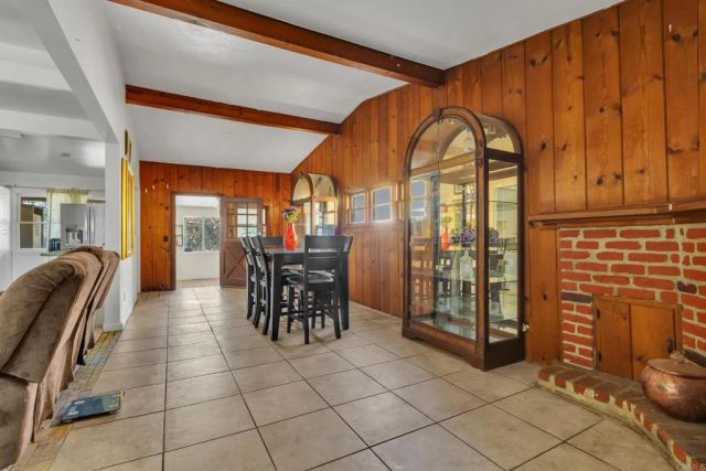 610 W 11th Avenue, Escondido, CA 92025