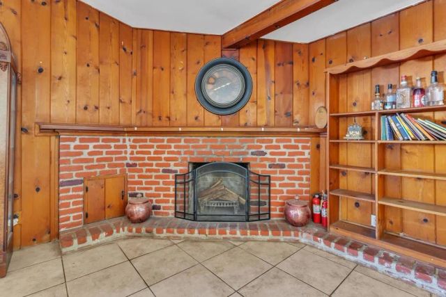 610 W 11th Avenue, Escondido, CA 92025
