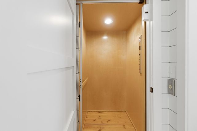 1302 Middle Street, Sullivans Island, SC 29482