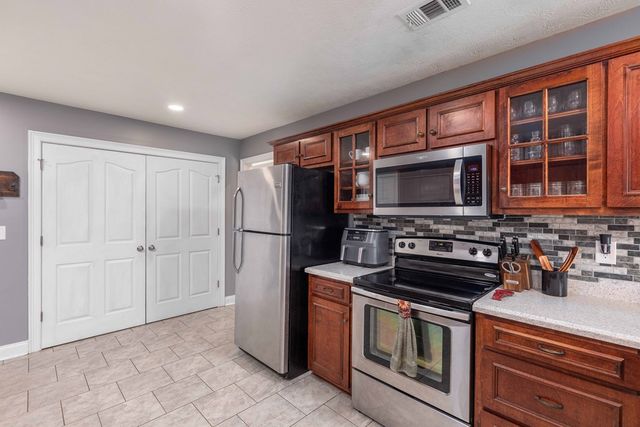 2 Cotton Court, Fort Mitchell, AL 36856