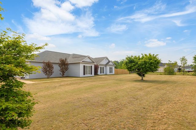 2 Cotton Court, Fort Mitchell, AL 36856