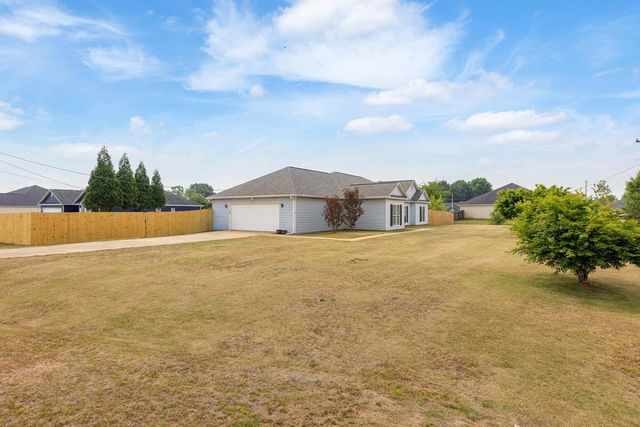 2 Cotton Court, Fort Mitchell, AL 36856