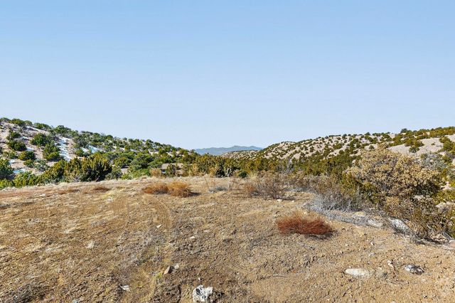487 NM-592 Lot 4, Santa Fe, NM 87506
