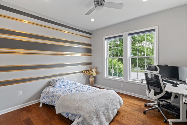 52 Primrose Cir 52, Hopkinton, MA 01748