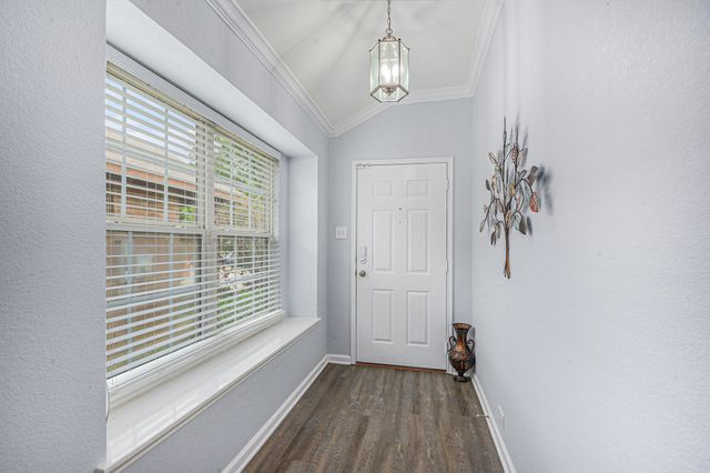 1427 Ravenwood Drive, Mansfield, TX 76063