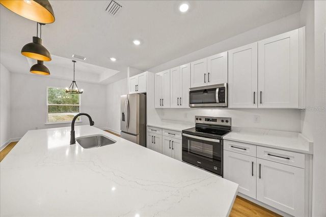 11088 FULTON AVENUE, Weeki Wachee, FL 34613