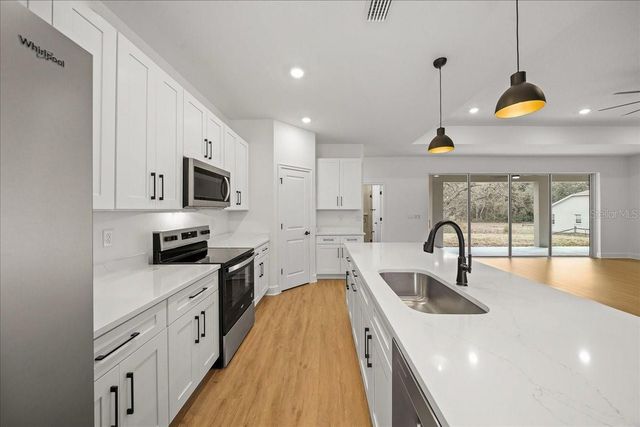 11088 FULTON AVENUE, Weeki Wachee, FL 34613