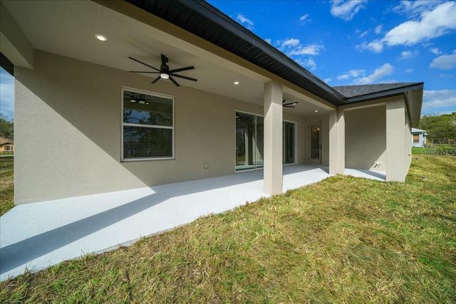 11088 FULTON AVENUE, Weeki Wachee, FL 34613