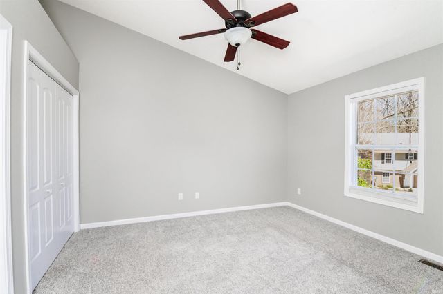 1250 W Adams Hill Cir Apt 402, Bloomington, IN 47403