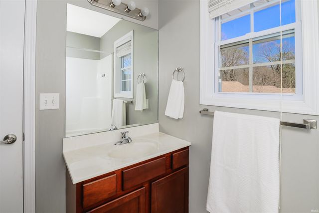 1250 W Adams Hill Cir Apt 402, Bloomington, IN 47403