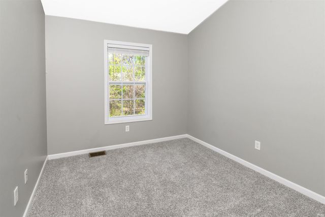 1250 W Adams Hill Cir Apt 402, Bloomington, IN 47403