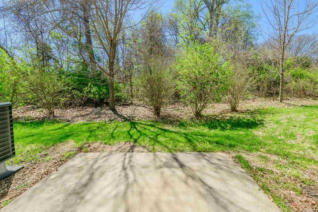 1250 W Adams Hill Cir Apt 402, Bloomington, IN 47403
