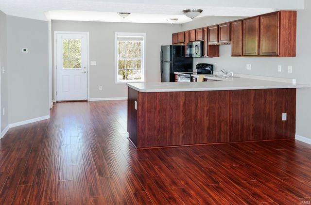 1250 W Adams Hill Cir Apt 402, Bloomington, IN 47403