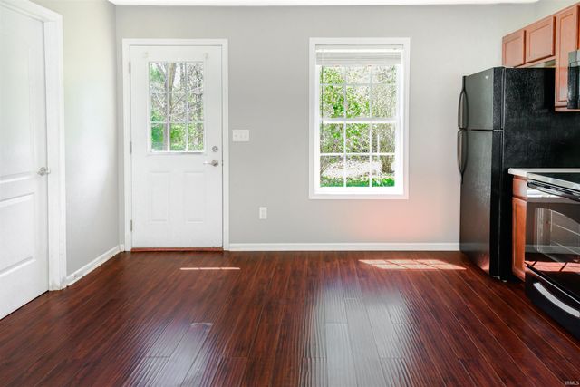 1250 W Adams Hill Cir Apt 402, Bloomington, IN 47403