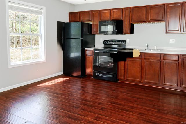 1250 W Adams Hill Cir Apt 402, Bloomington, IN 47403
