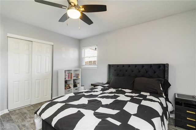 212 Cortland LN, Virginia Beach, VA 23452