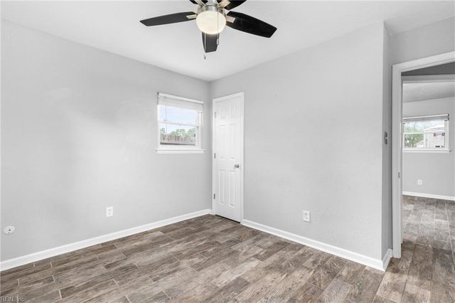 212 Cortland LN, Virginia Beach, VA 23452