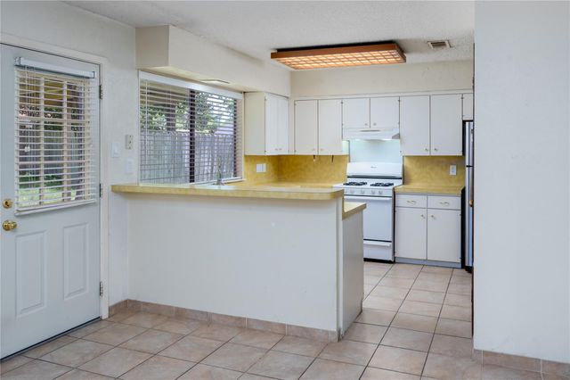 11508 Pyreneese DR, Austin, TX 78759