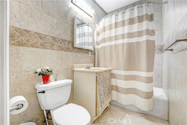 15426 Lemarsh, San Fernando, CA 91345