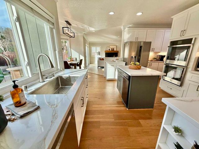 120 Canyon Lakes Way, San Ramon, CA 94582