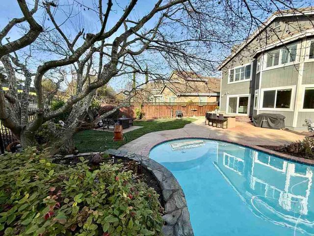 120 Canyon Lakes Way, San Ramon, CA 94582