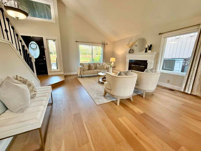 120 Canyon Lakes Way, San Ramon, CA 94582