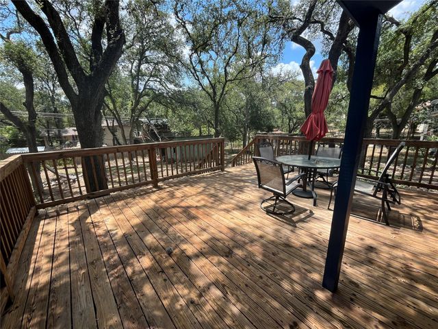 134 E Hillcrest DR, San Marcos, TX 78666