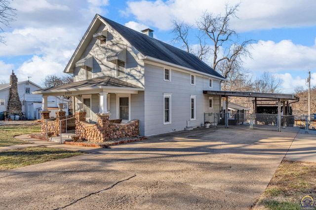 2725 SE Pennsylvania AVE, Topeka, KS 66605