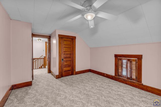 2725 SE Pennsylvania AVE, Topeka, KS 66605