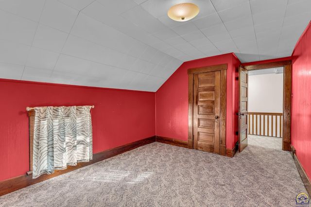 2725 SE Pennsylvania AVE, Topeka, KS 66605