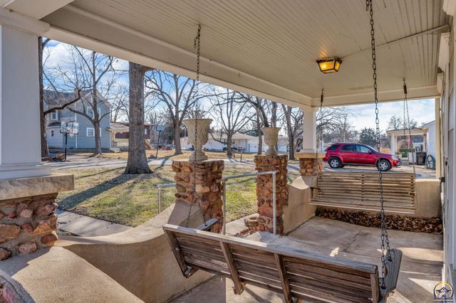 2725 SE Pennsylvania AVE, Topeka, KS 66605