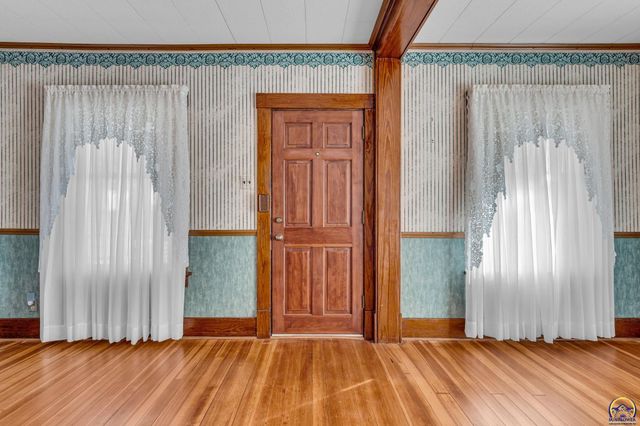 2725 SE Pennsylvania AVE, Topeka, KS 66605