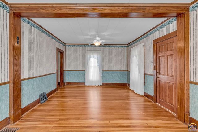 2725 SE Pennsylvania AVE, Topeka, KS 66605