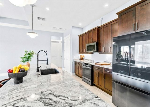 120 SE 24th ST, Cape Coral, FL 33990