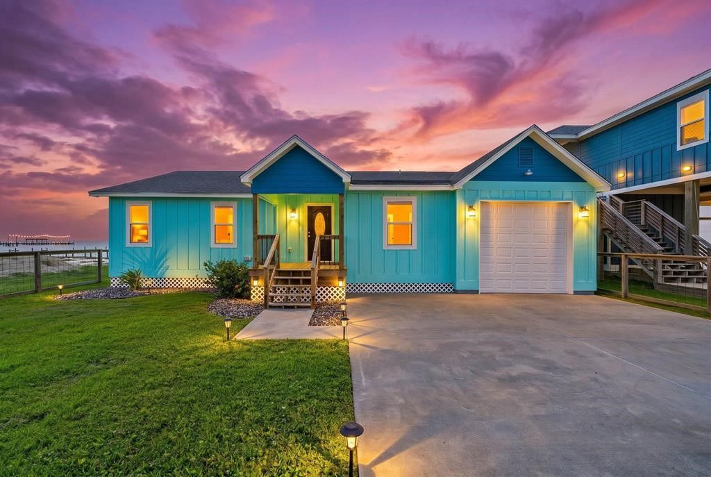 122 Dead Ends Dr, Rockport, TX 78382 — exterior