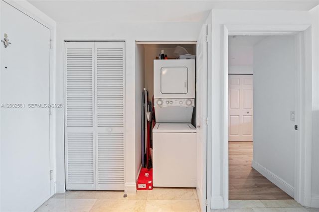 2475 Brickell Ave 1805, Miami, FL 33129