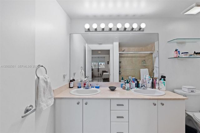 2475 Brickell Ave 1805, Miami, FL 33129