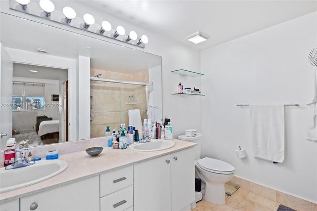 2475 Brickell Ave 1805, Miami, FL 33129