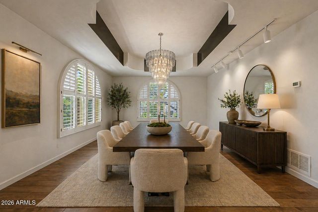 5988 N ECHO CANYON Drive, Phoenix, AZ 85018