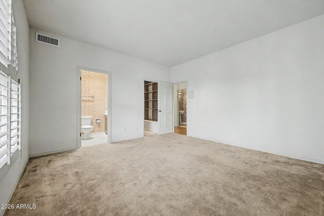 5988 N ECHO CANYON Drive, Phoenix, AZ 85018