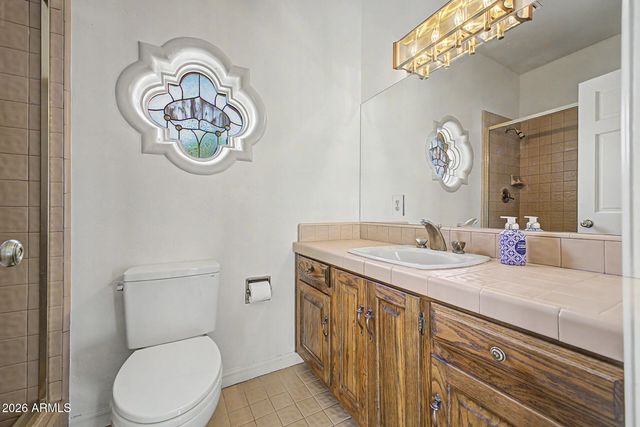 5988 N ECHO CANYON Drive, Phoenix, AZ 85018