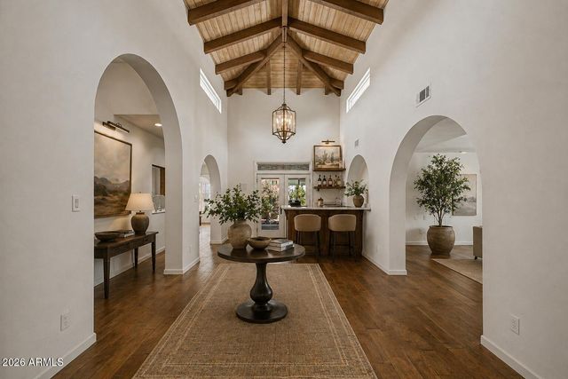 5988 N ECHO CANYON Drive, Phoenix, AZ 85018