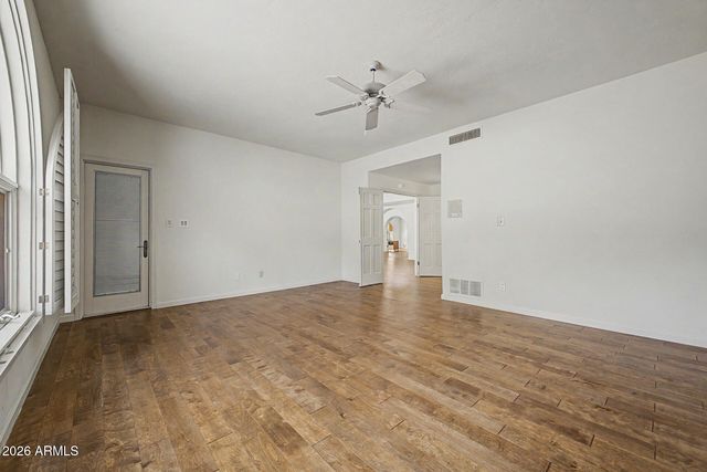 5988 N ECHO CANYON Drive, Phoenix, AZ 85018