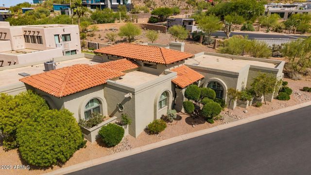 5988 N ECHO CANYON Drive, Phoenix, AZ 85018
